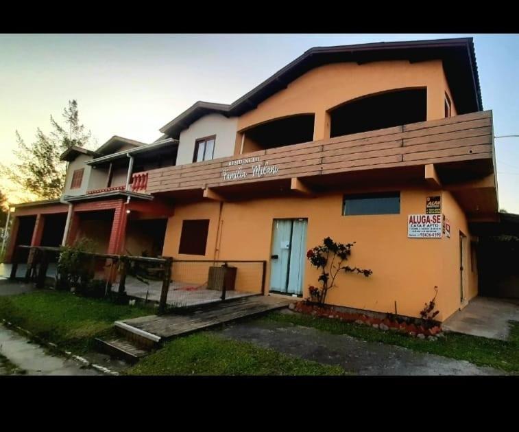 Residencial Familia Milani 100 Metros Do Mar Torres Lägenhet Exteriör bild